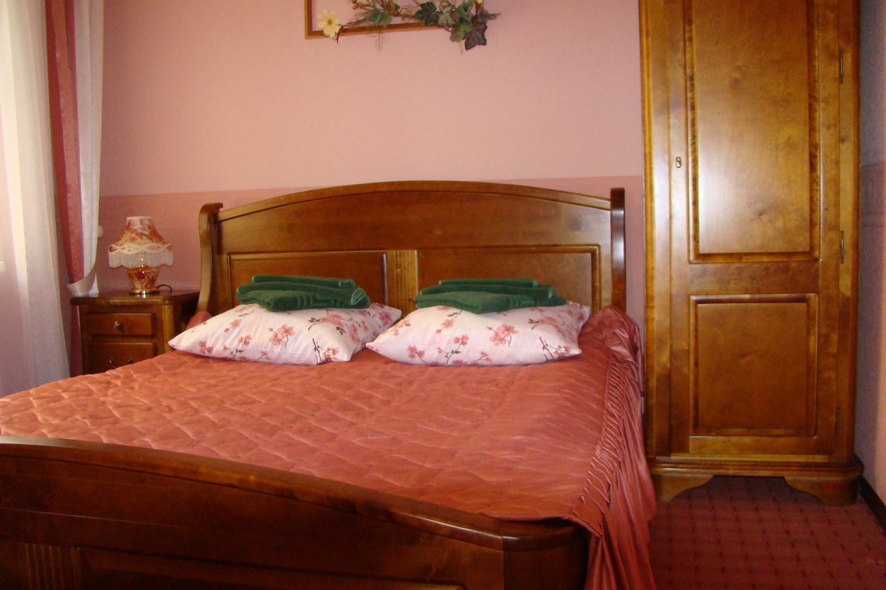 Hotel Berezka Vawkavysk Dış mekan fotoğraf